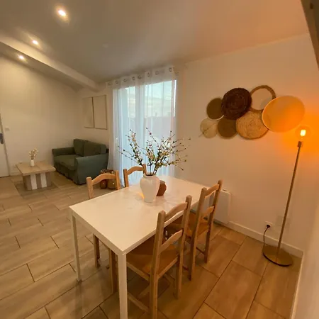 Cozy A Lägenhet Béziers