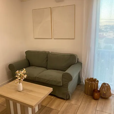 Cozy A شقة بزييه